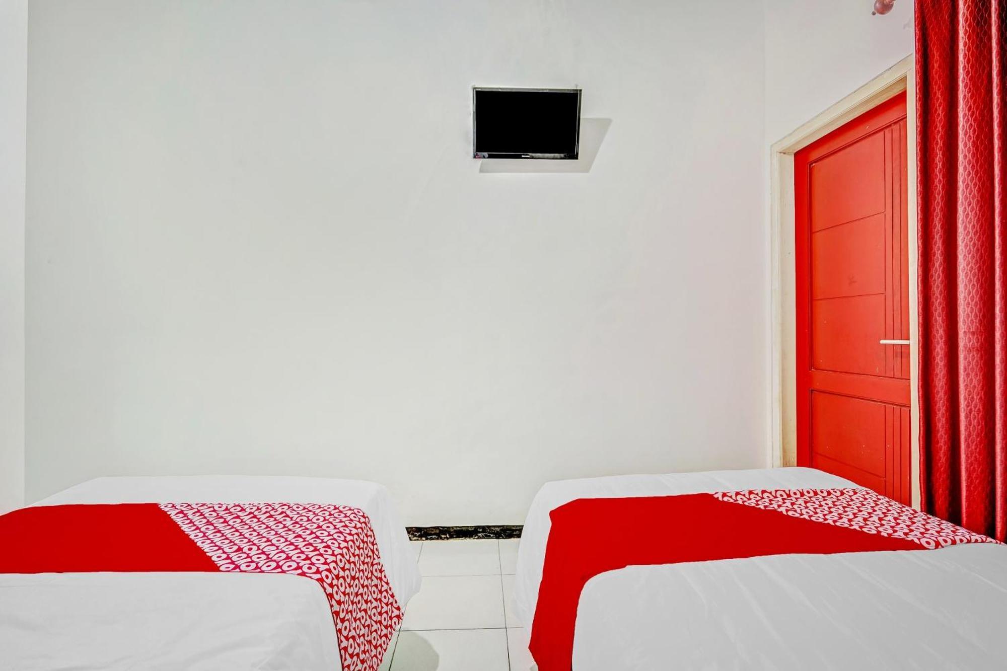 Hotel Kalimantan סוראבאיה מראה חיצוני תמונה